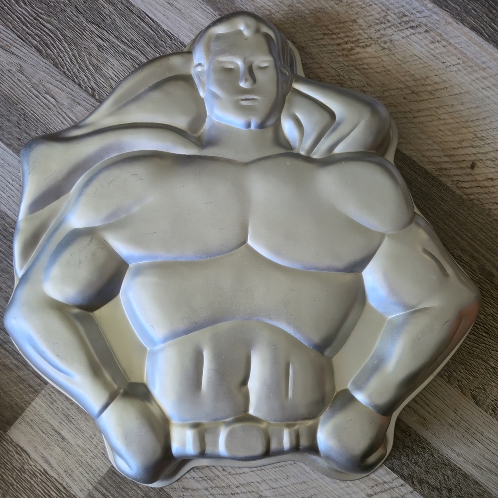 Wilton Vintage 1977 DC Comics Superhero Complete Cake Pan Set Superman Batman